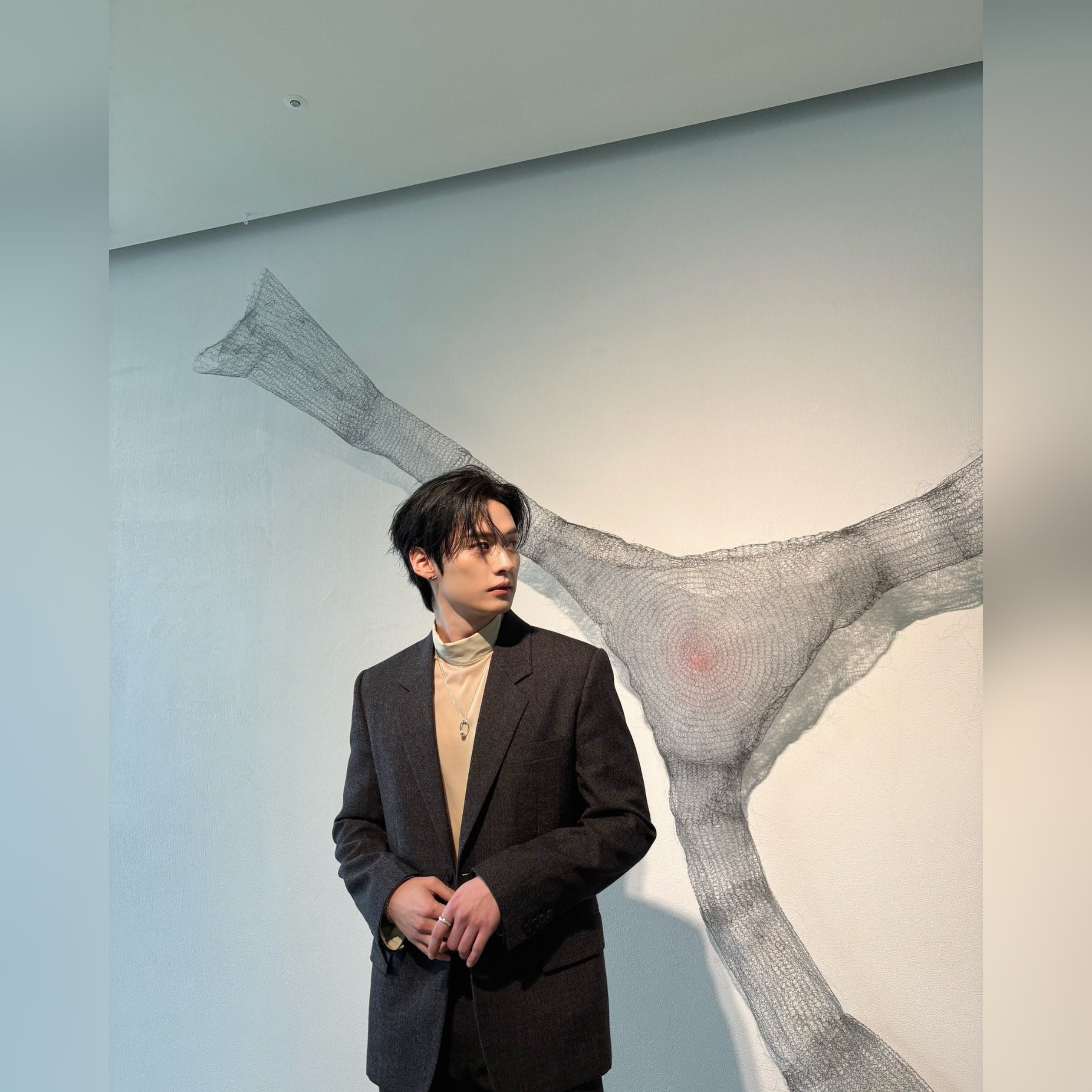 Latest photo of Lee Know (Stray Kids)