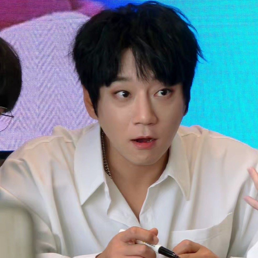 ファン・チヨルの舞台裏ショット