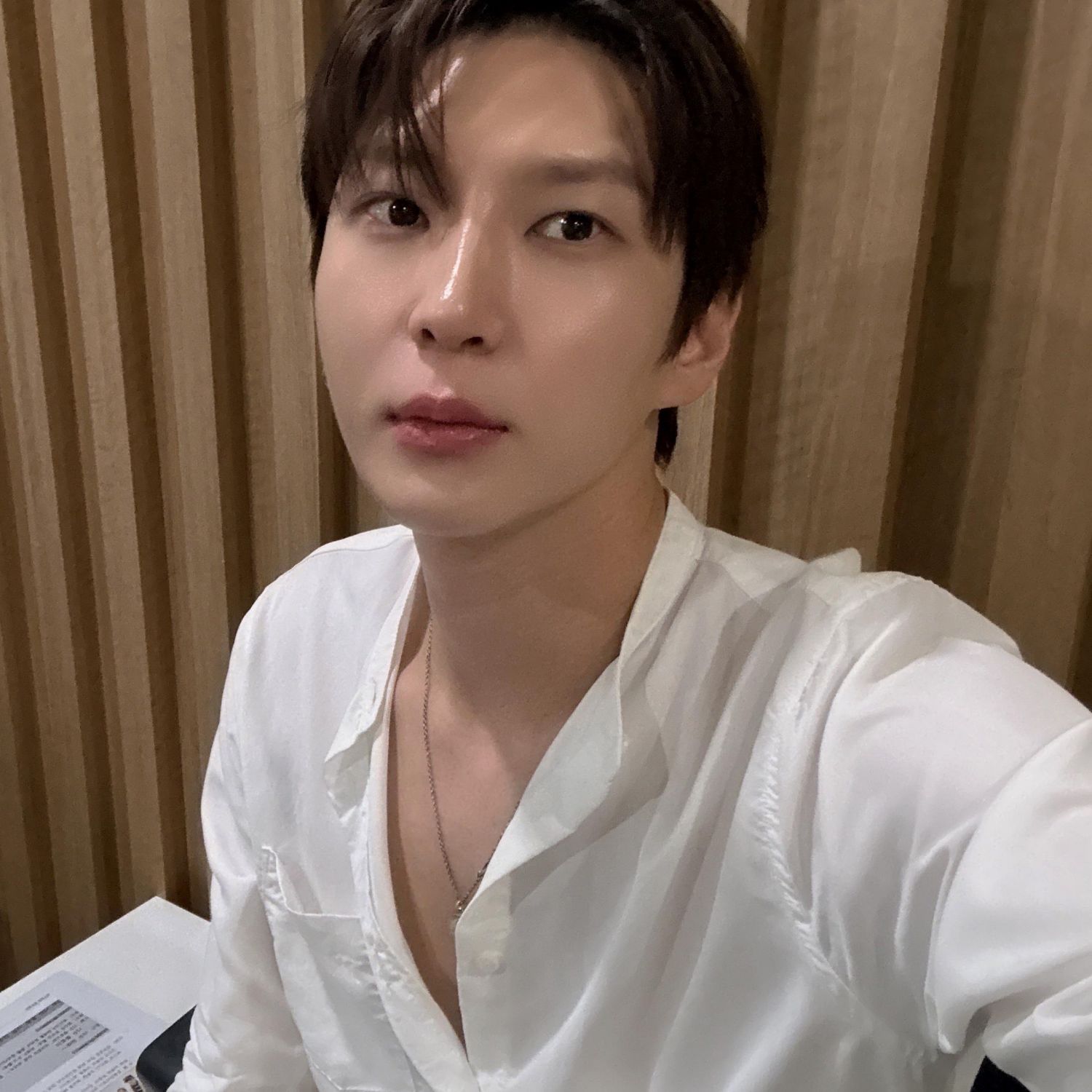 Behind-the-scenes cut of LEO (VIXX)