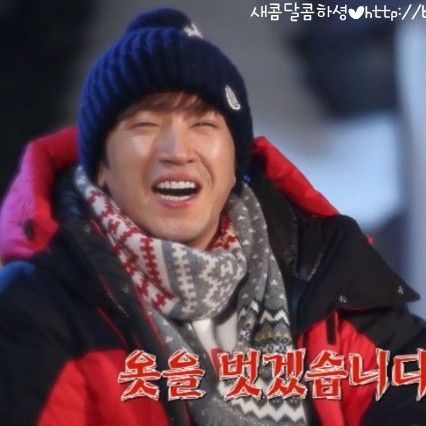 Latest photo of Lee Minwoo (SHINHWA)