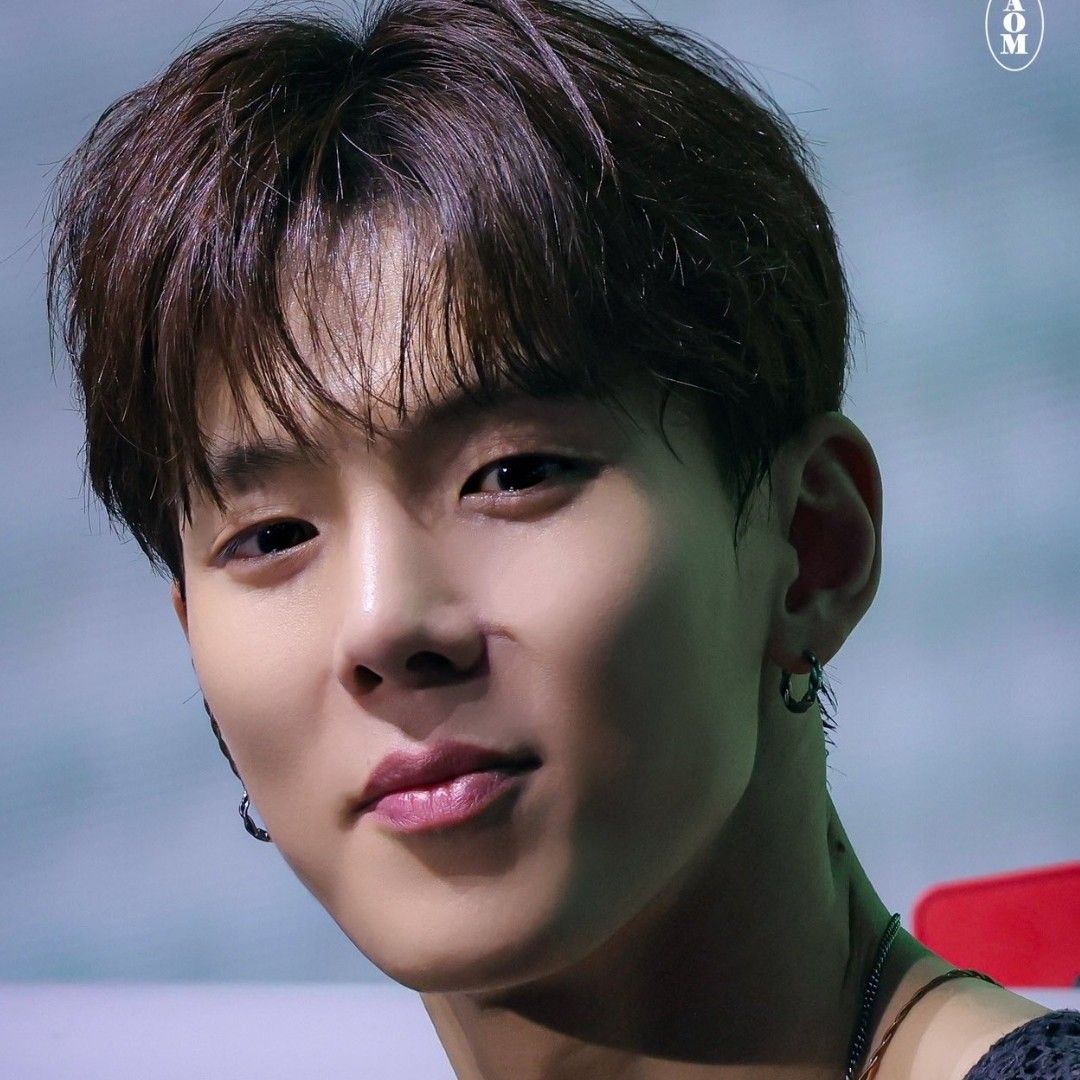 Latest photo of Shownu (MONSTA X)