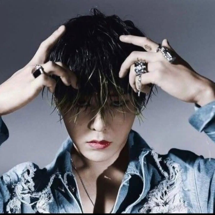 Behind-the-scenes cut of G-DRAGON (BIGBANG)