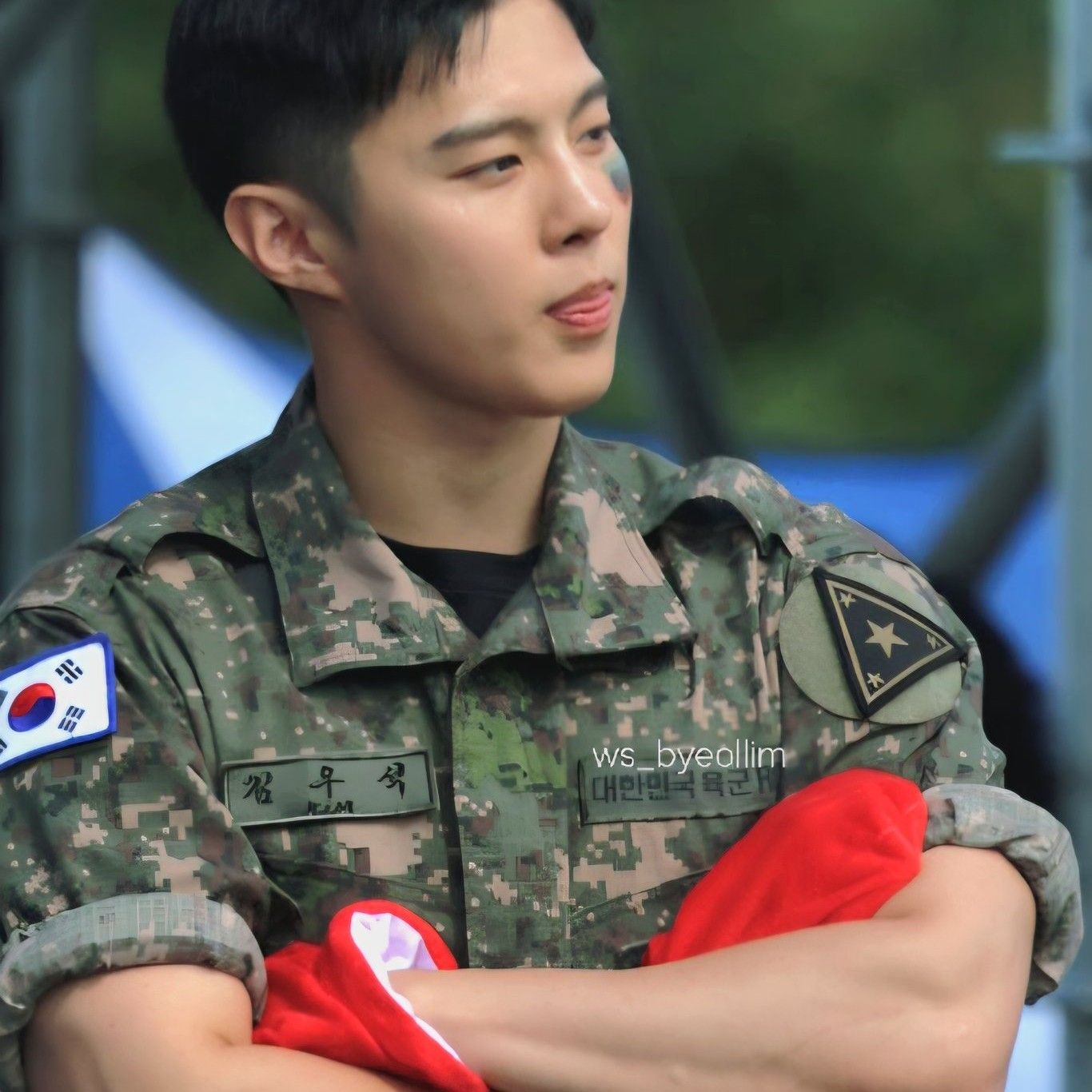 Recent activity shot of Kim Wooseok