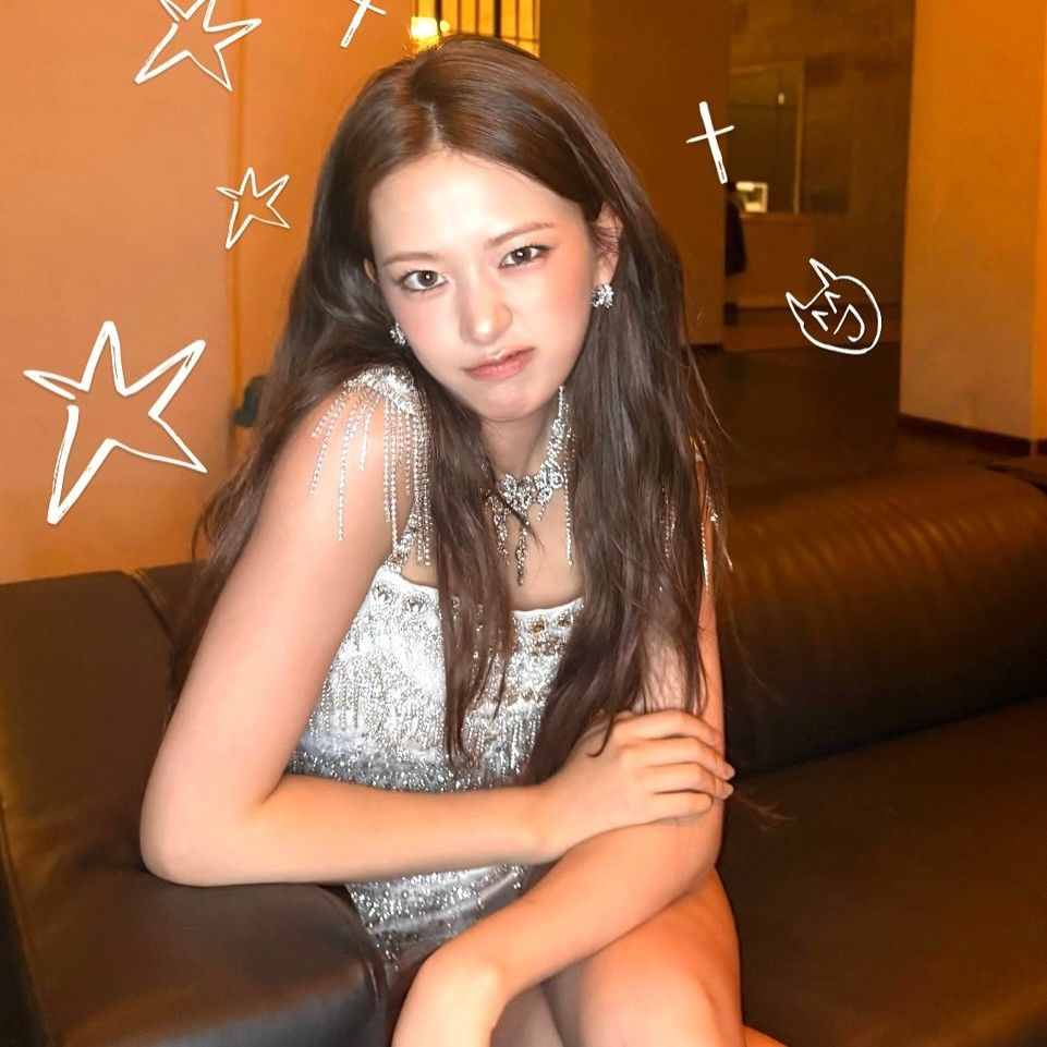 Behind-the-scenes cut of An Yujin (IVE)