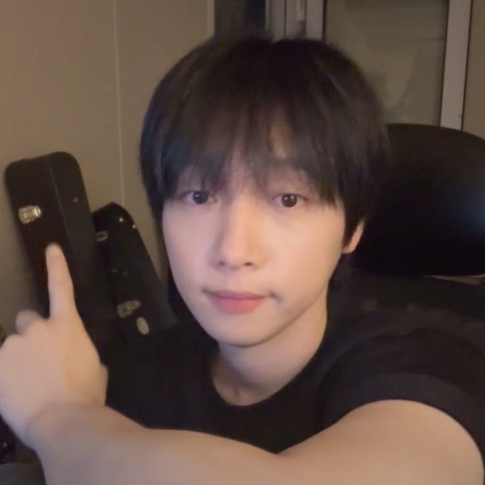 Behind-the-scenes cut of Jeong Sewoon