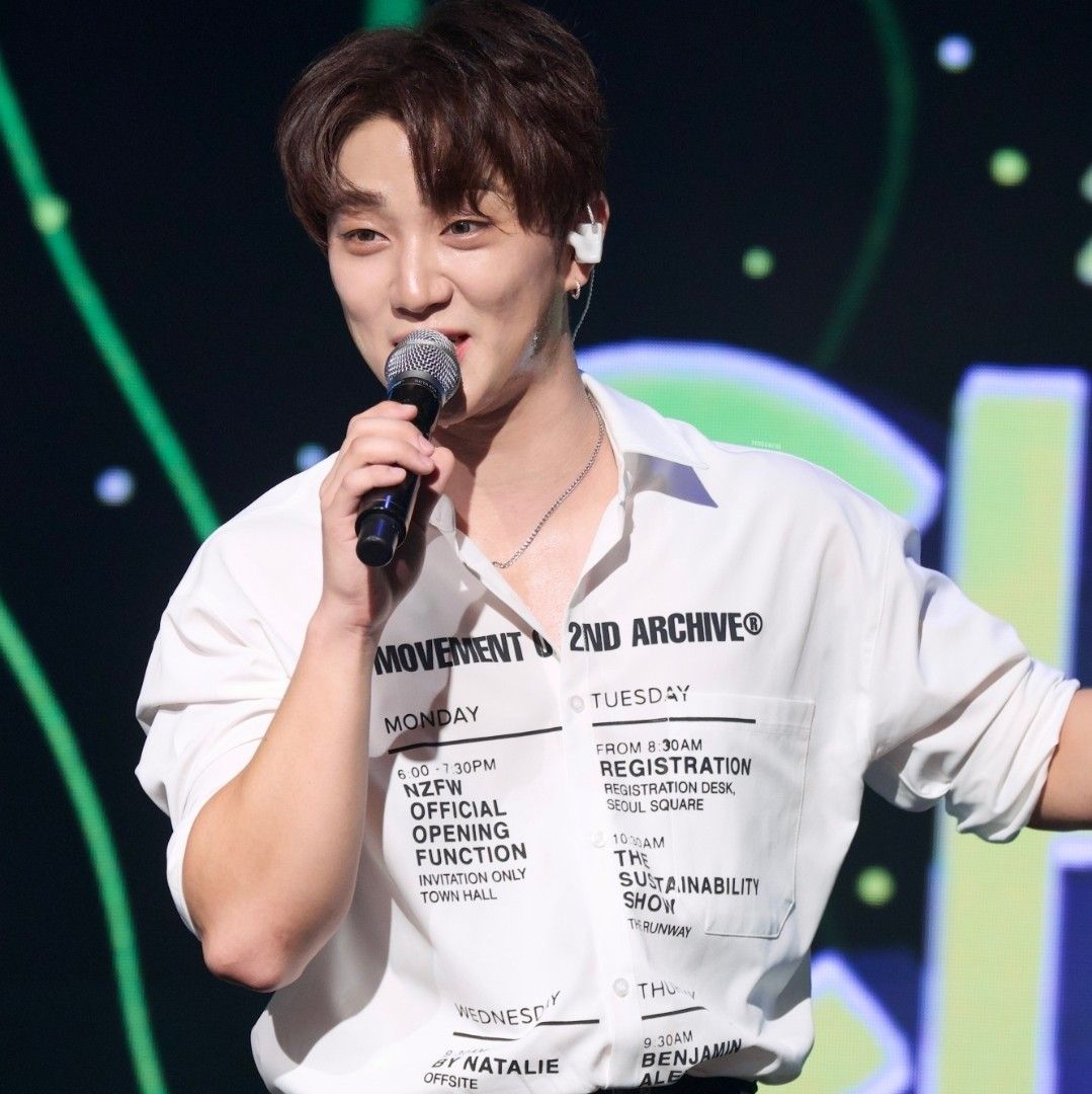 Recent activity shot of Hong Joochan (GoldenChild)