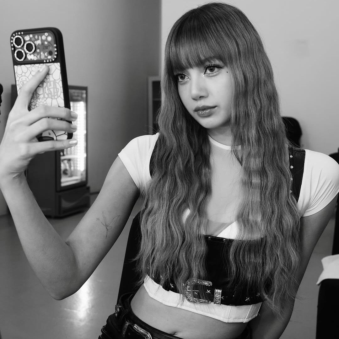 Lisa (BLACKPINK)的幕後花絮