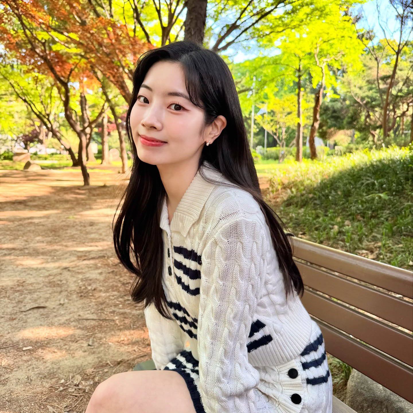Behind-the-scenes cut of Dahyun (TWICE)