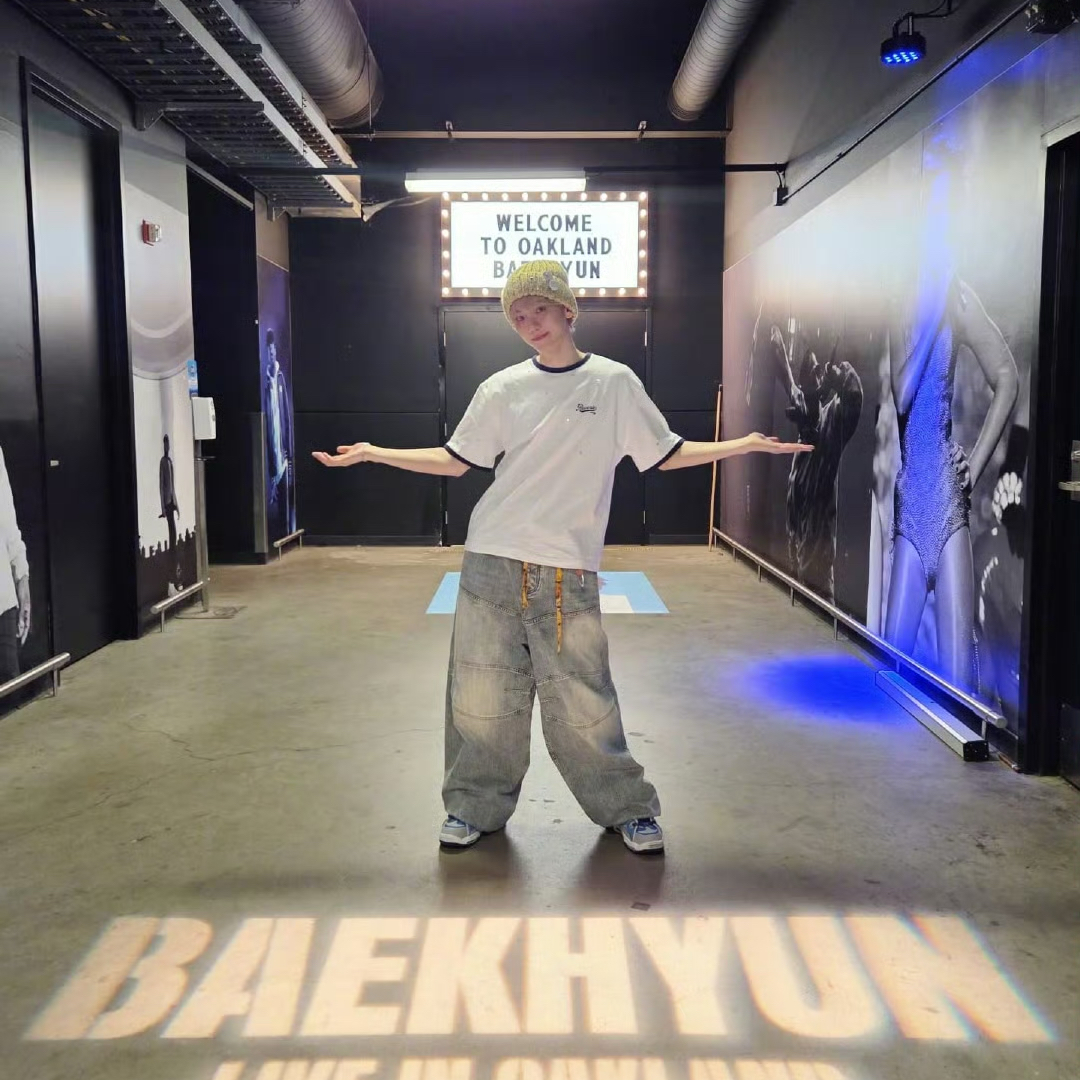 伯賢 (EXO)粉絲拍下的瞬間