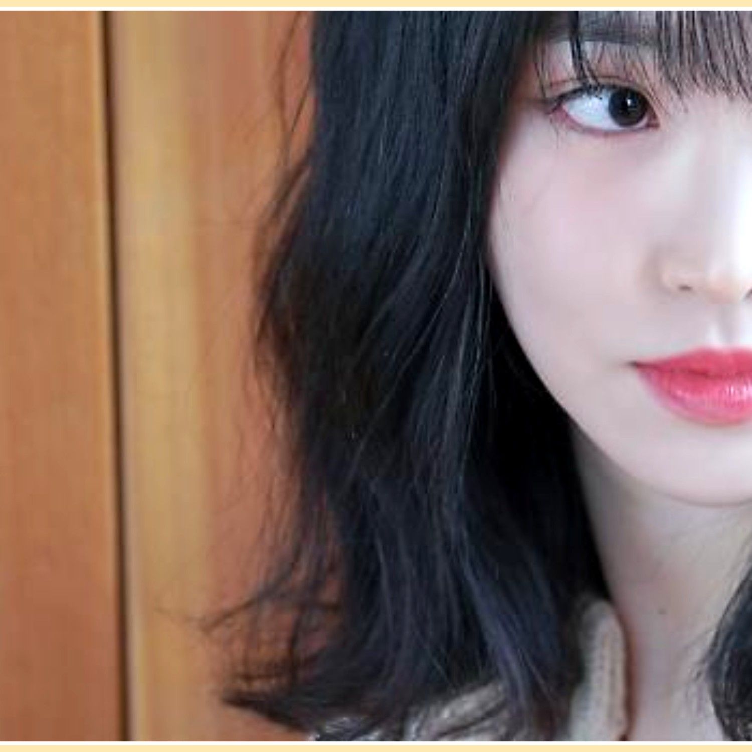 A moment captured by Yuju (GFRIEND)'s fan