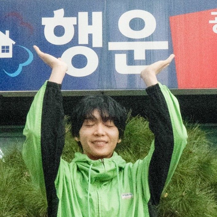 Latest photo of Jeong Sewoon