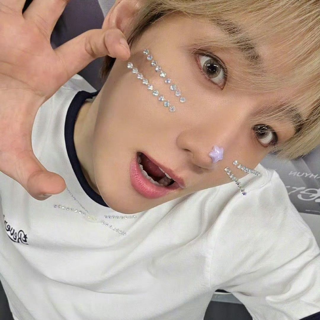 ベクヒョン (EXO)の舞台裏ショット