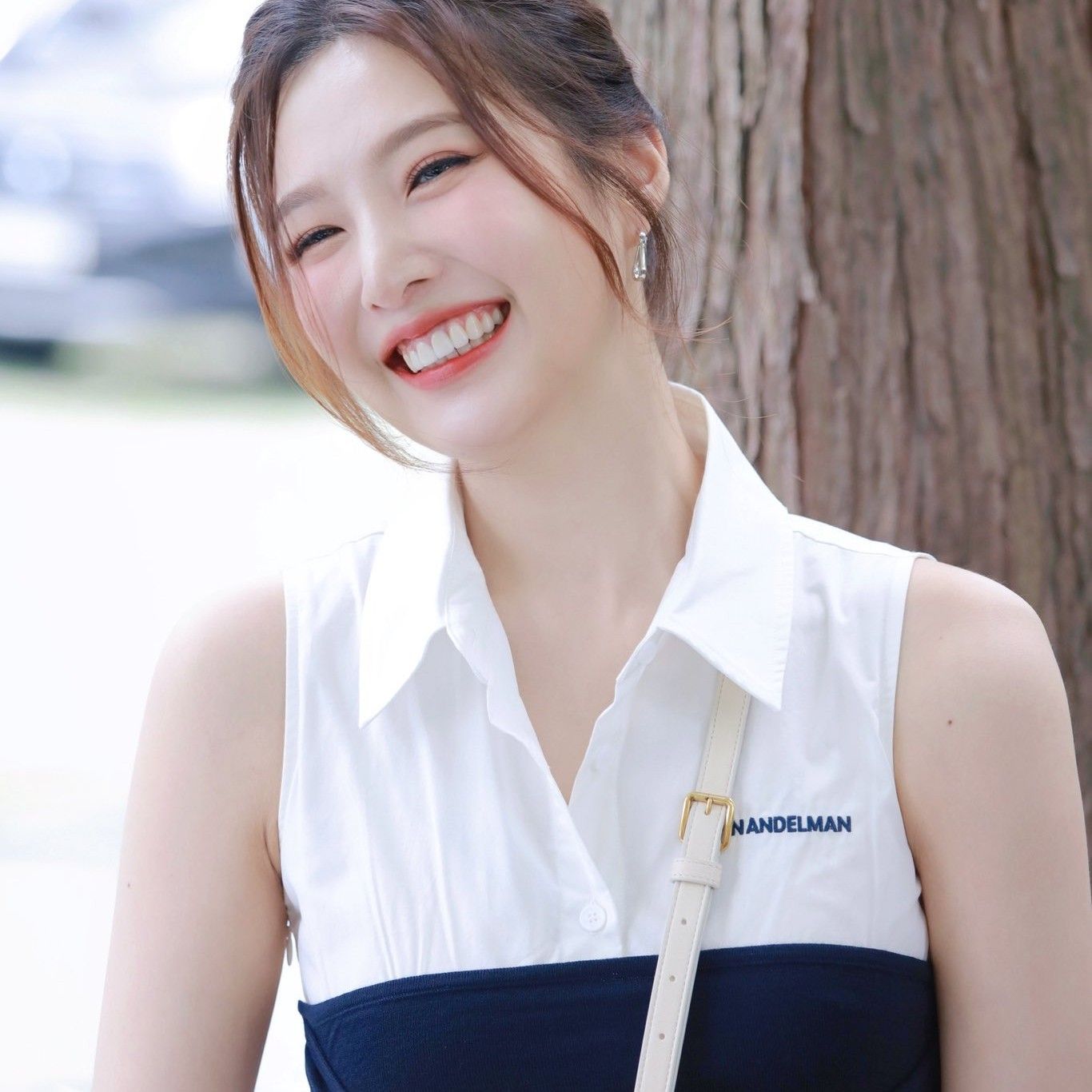 Behind-the-scenes cut of Joy (Red Velvet)