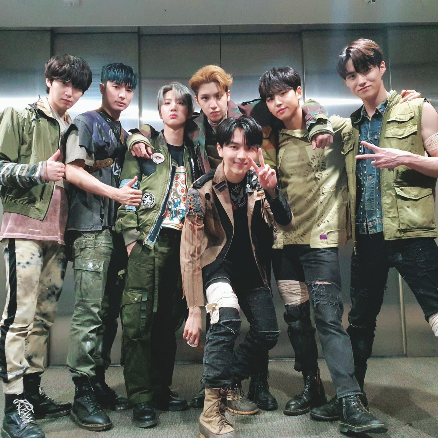 A moment captured by PENTAGON's fan