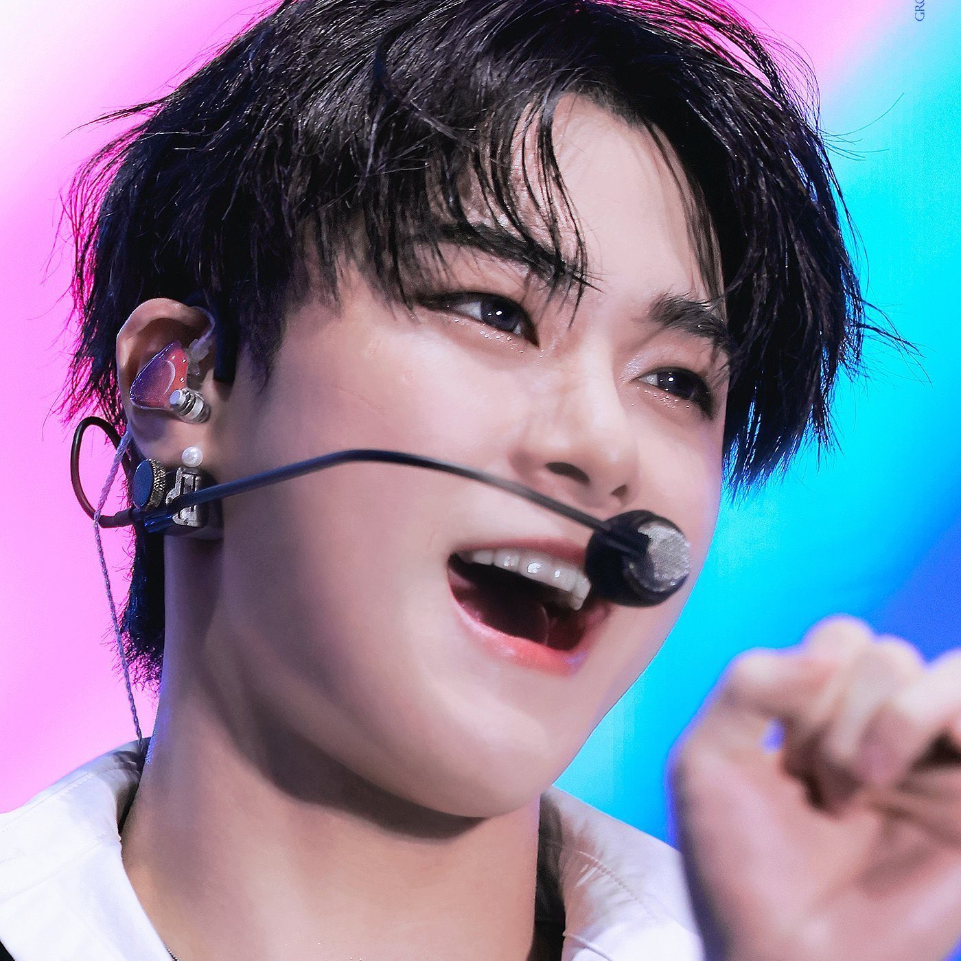 ASTRO的最新照片