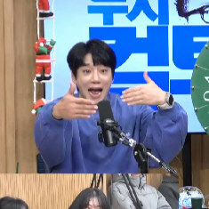 ファン・チヨルの最近の活動写真