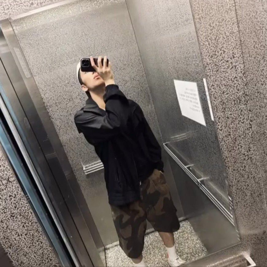 Latest photo of Mark (NCT 127, NCT DREAM)