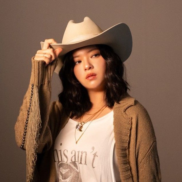 Behind-the-scenes cut of Jeongyeon (TWICE)