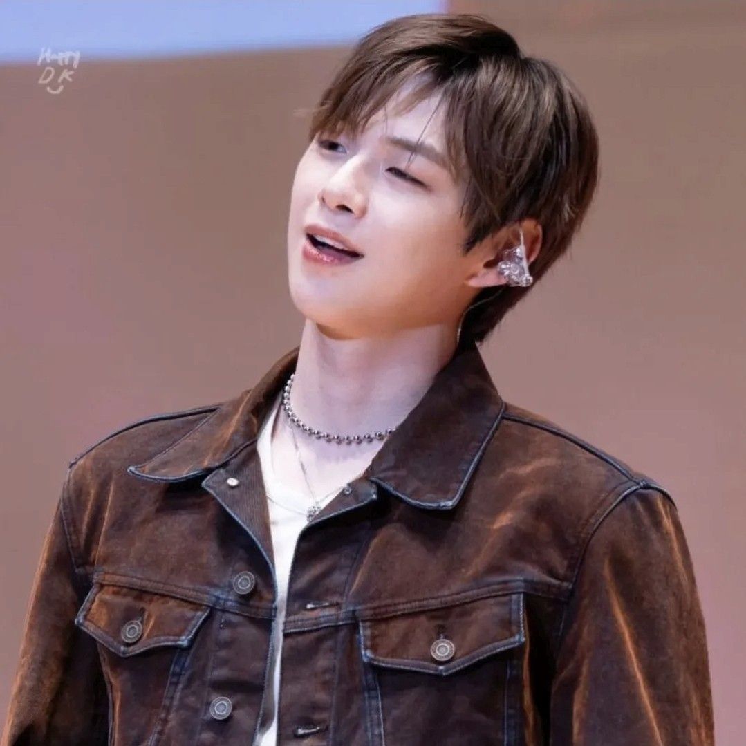 강다니엘 최근 활동샷