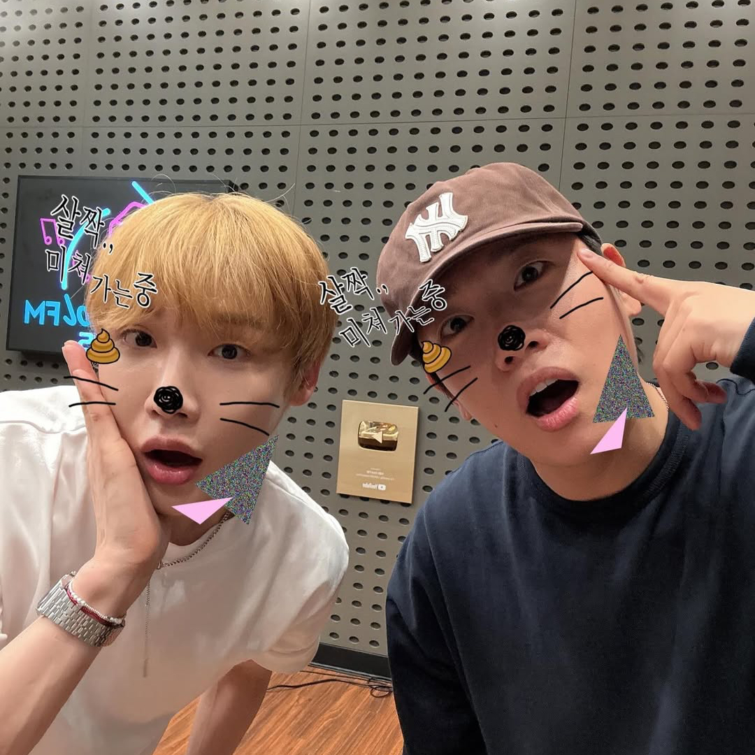 Latest photo of Jeon Woong (AB6IX)