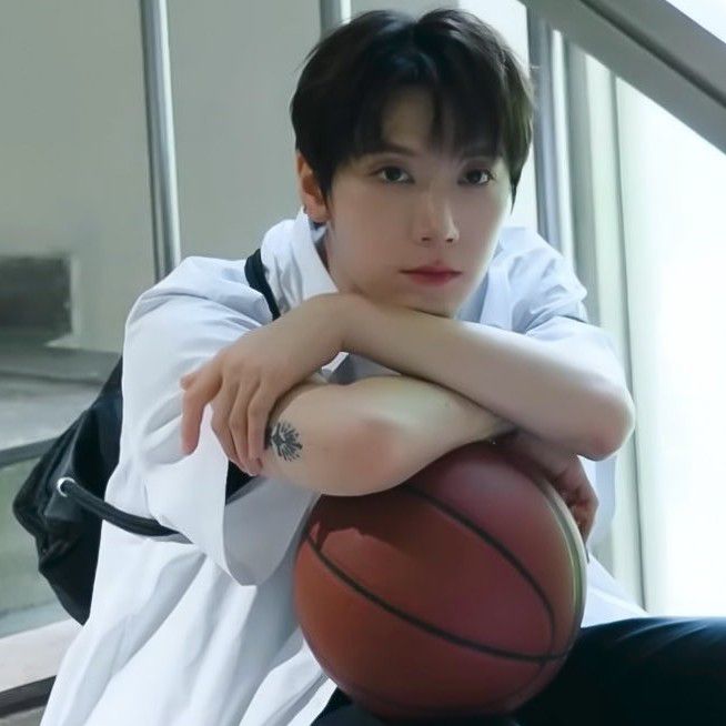 Latest photo of TEN (WayV)
