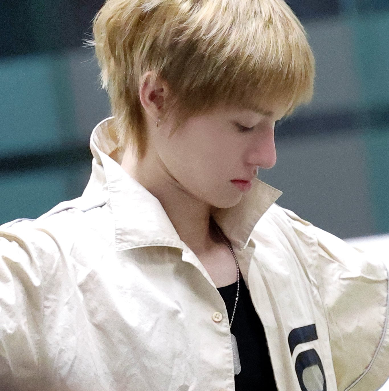 Behind-the-scenes cut of Martin (CORTIS)