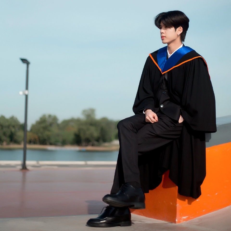 Behind-the-scenes cut of DORN (NexT1DE)