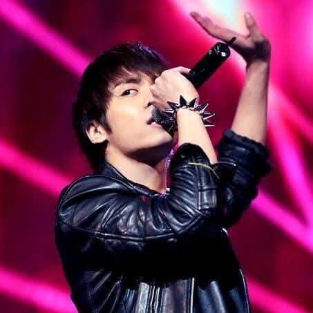 Recent activity shot of Jonghyun (SHINee)