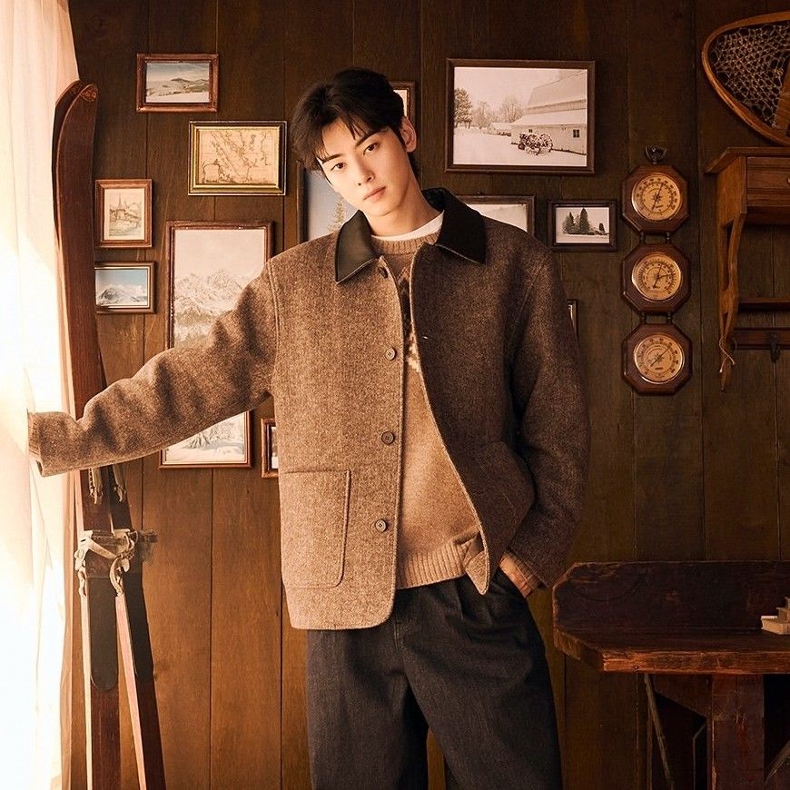 Recent activity shot of Eunwoo (ASTRO)