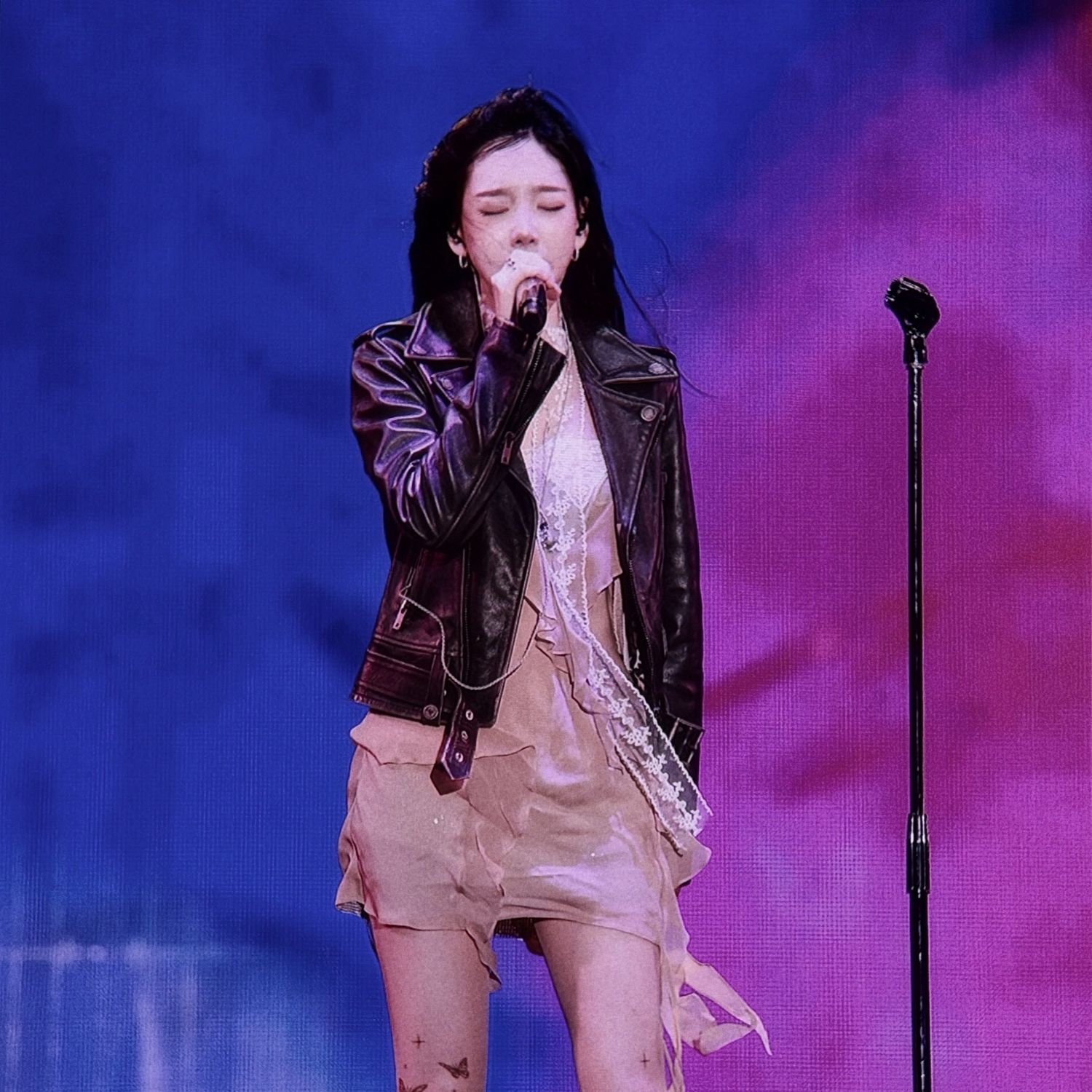 Latest photo of Taeyeon (Girls' Generation)