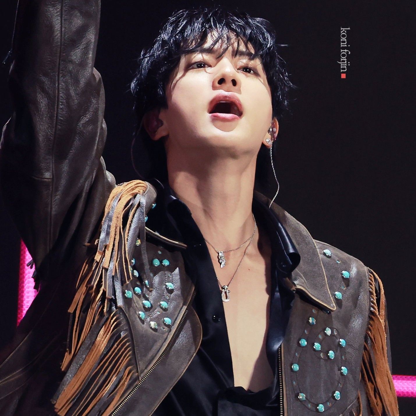 Momen yang diabadikan oleh penggemar Jin (BTS)