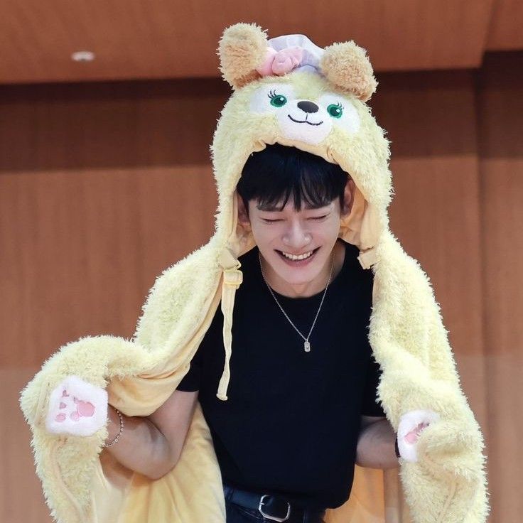 Latest photo of Chen (EXO)