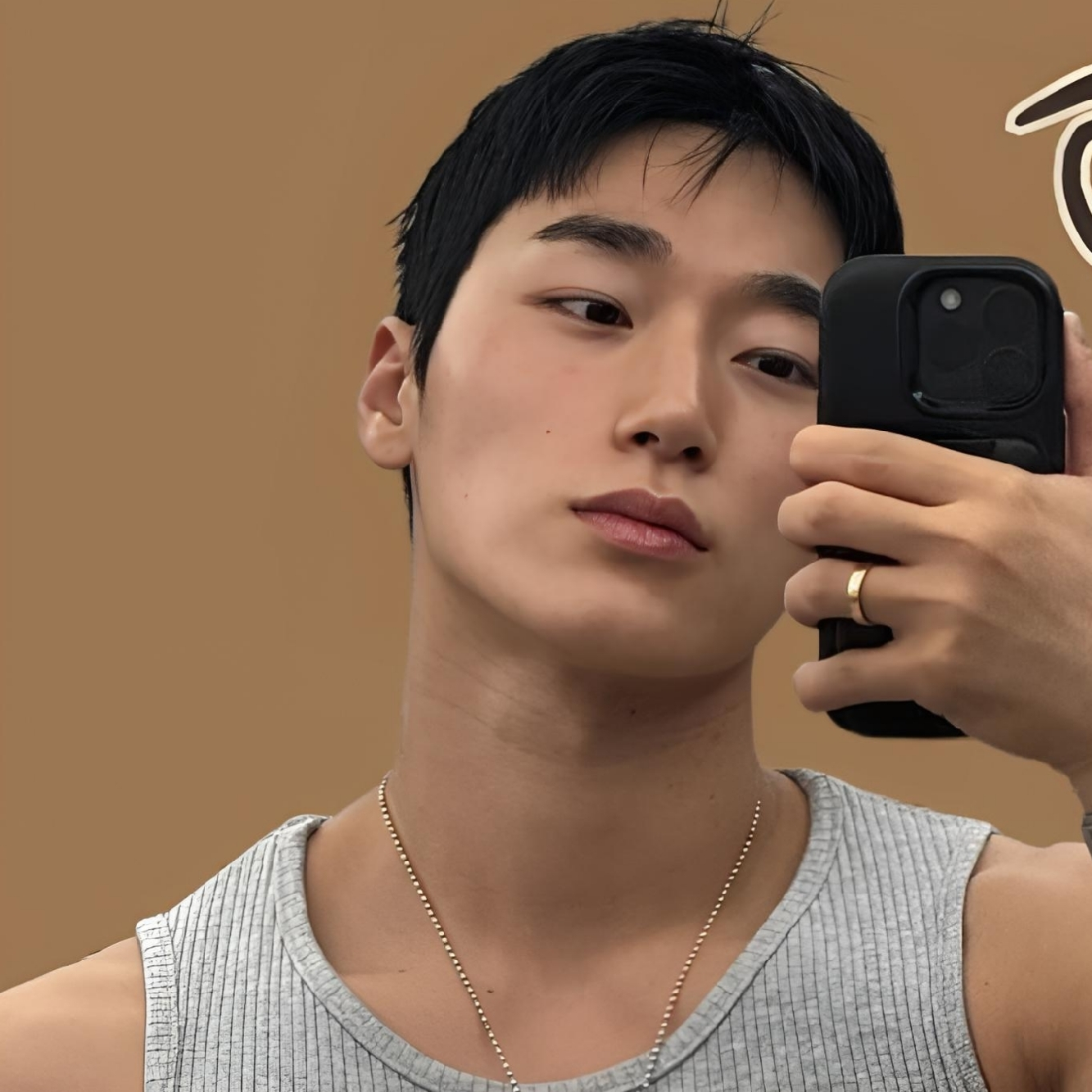 A moment captured by San (ATEEZ)'s fan