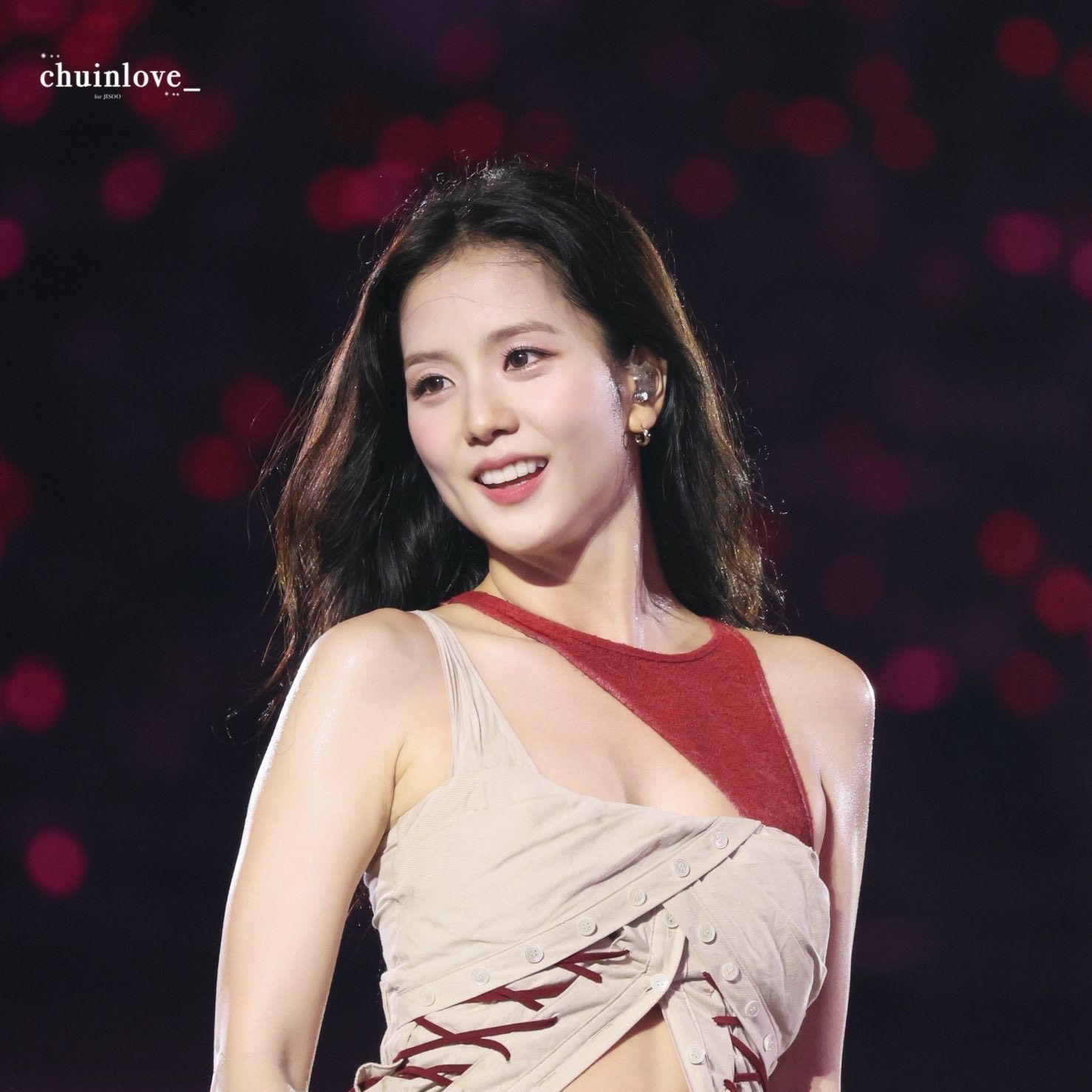 A moment captured by Jisoo (BLACKPINK)'s fan