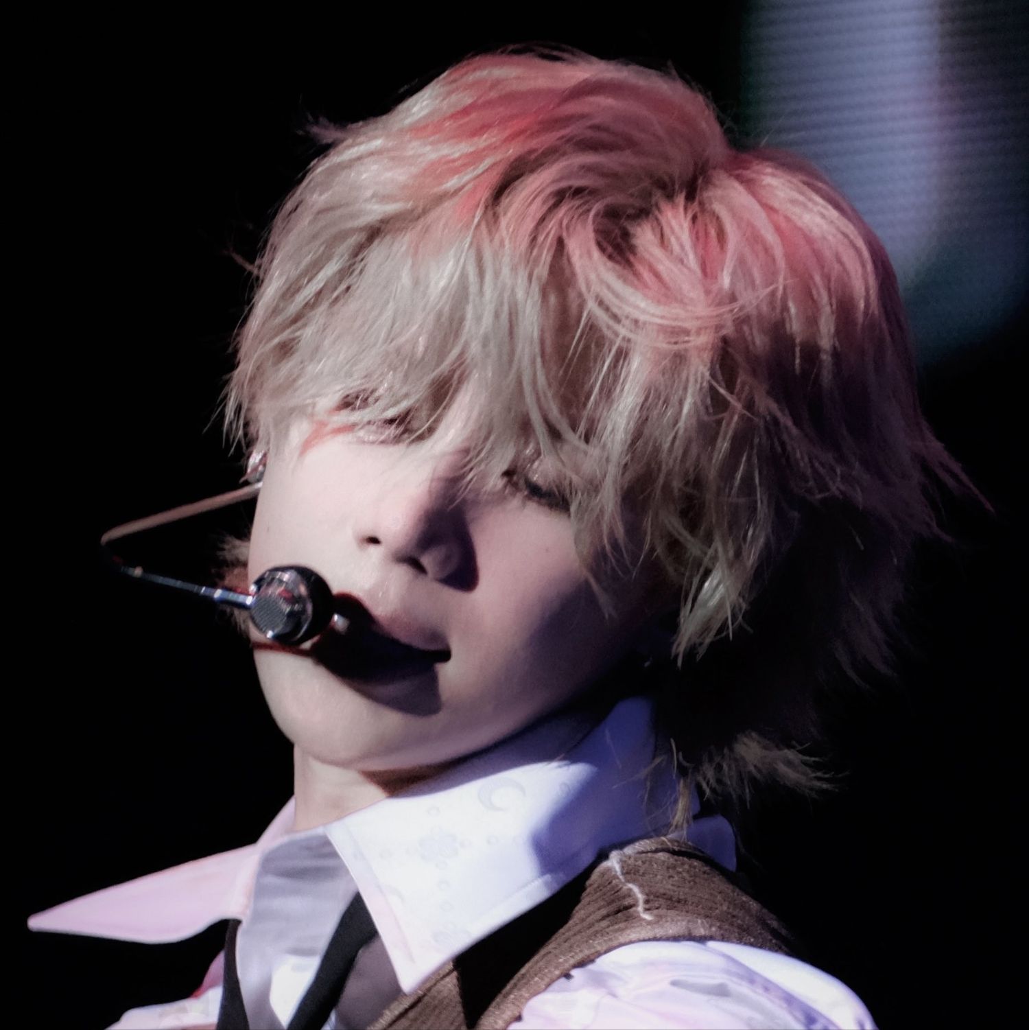 Behind-the-scenes cut of Taemin (SHINee)