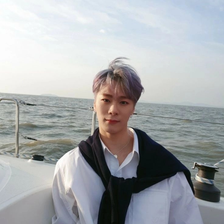 Latest photo of Moonbin (ASTRO)