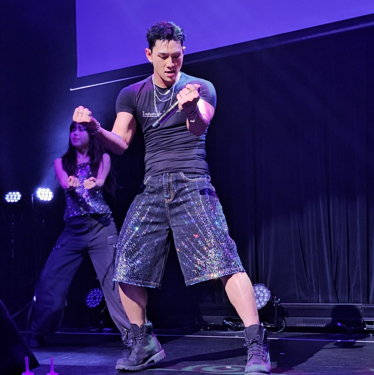 A moment captured by Baekho's fan