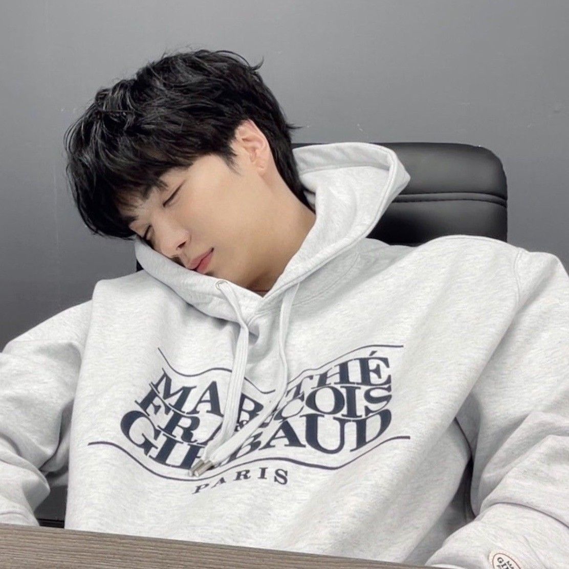 Recent activity shot of Kim Jonghyeon