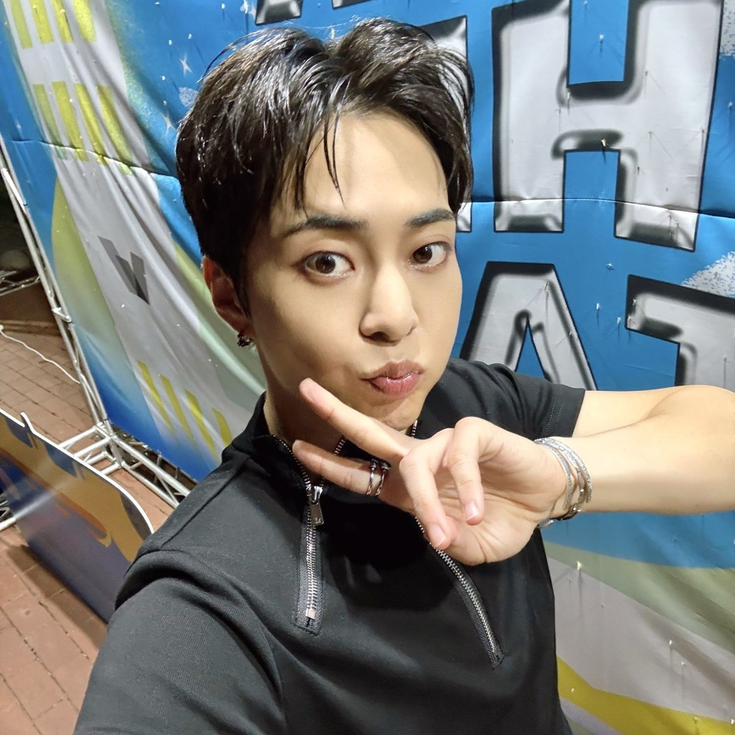 시우민 (EXO)의 비하인드 컷