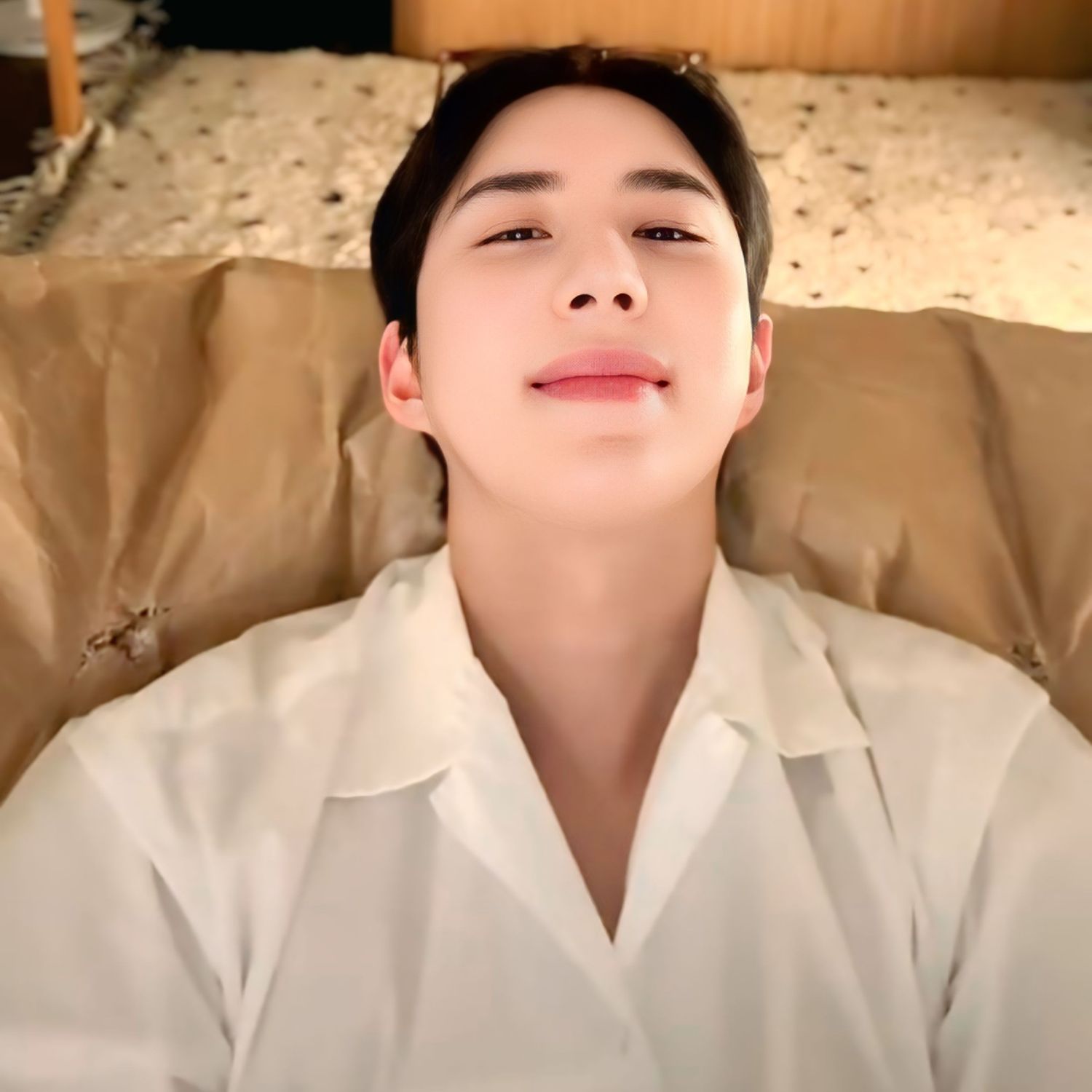 Behind-the-scenes cut of Wow (A.C.E)