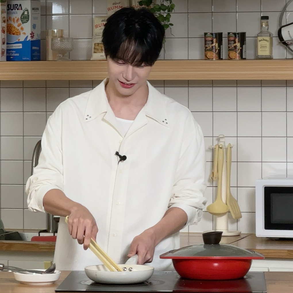 A moment captured by Kang Seungsik (VICTON)'s fan