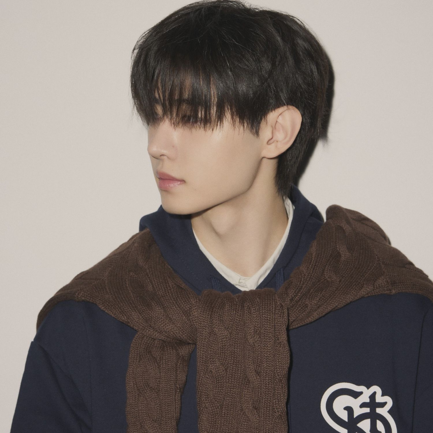 Foto aktivitas terbaru Sunghoon (ENHYPEN)