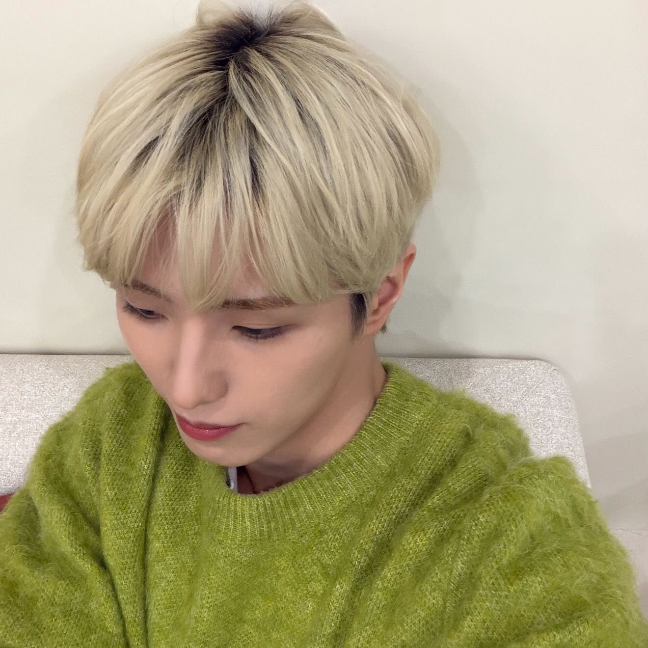 Latest photo of Yonghee (CIX)