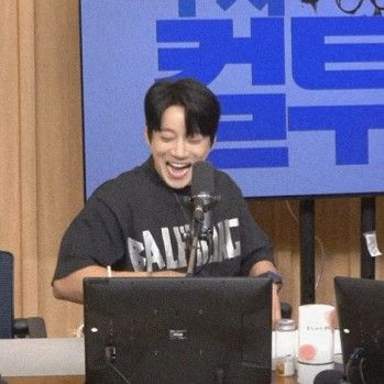 Behind-the-scenes cut of Hwang Chiyeol