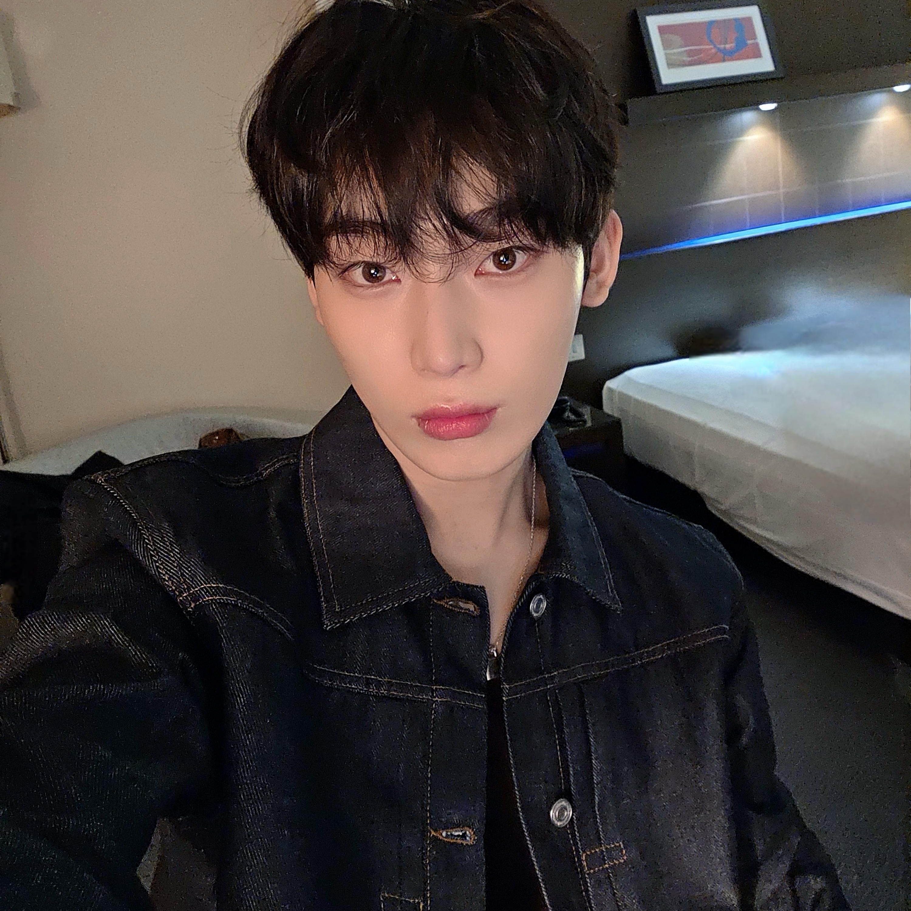 선우 (ENHYPEN) 최근 활동샷