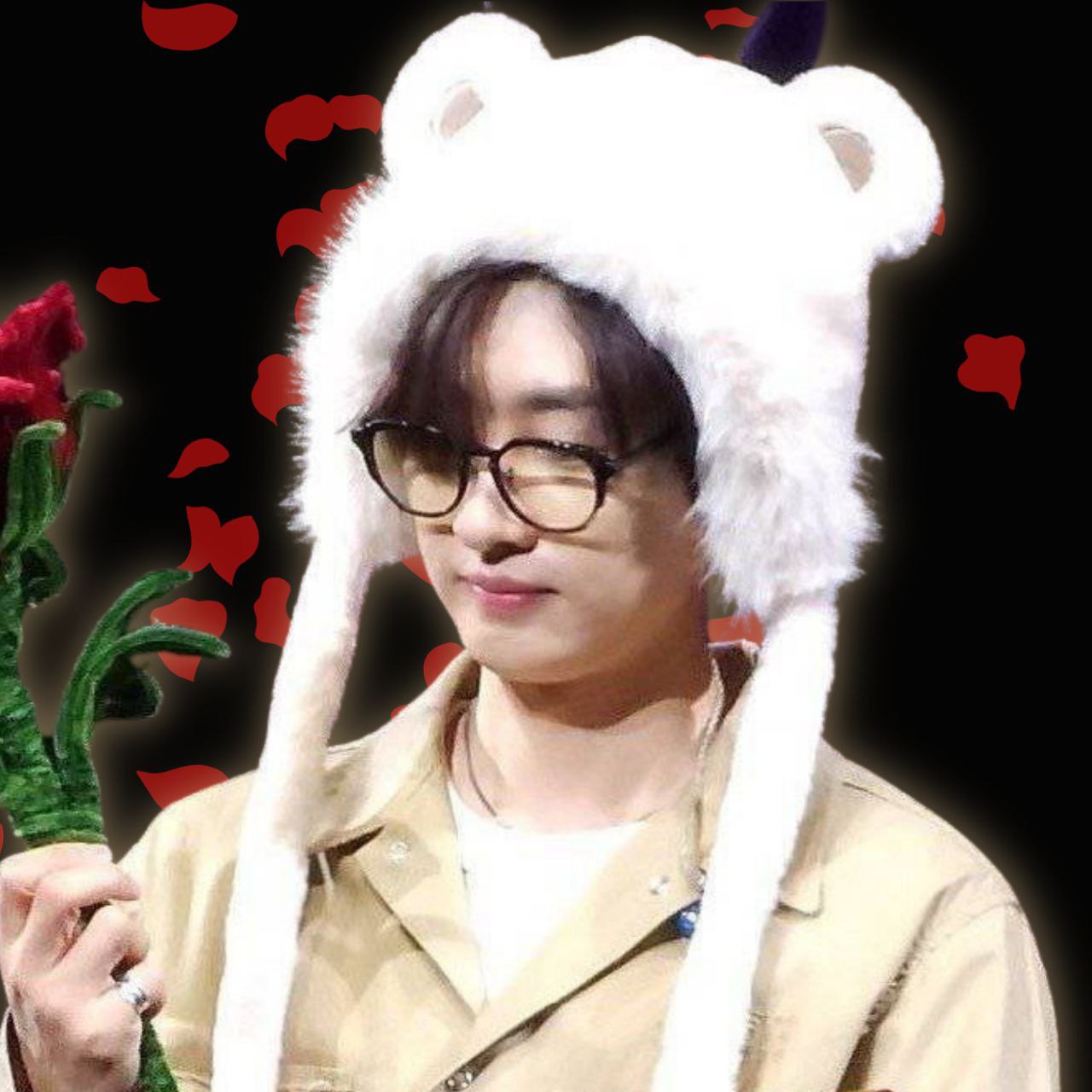 Recent activity shot of Eunhyuk (Super Junior)