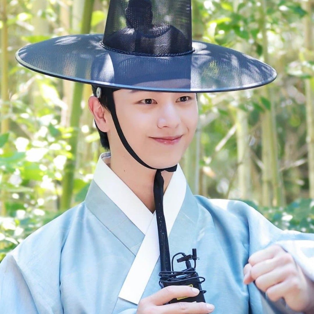 Recent activity shot of Yook Sungjae (BTOB)