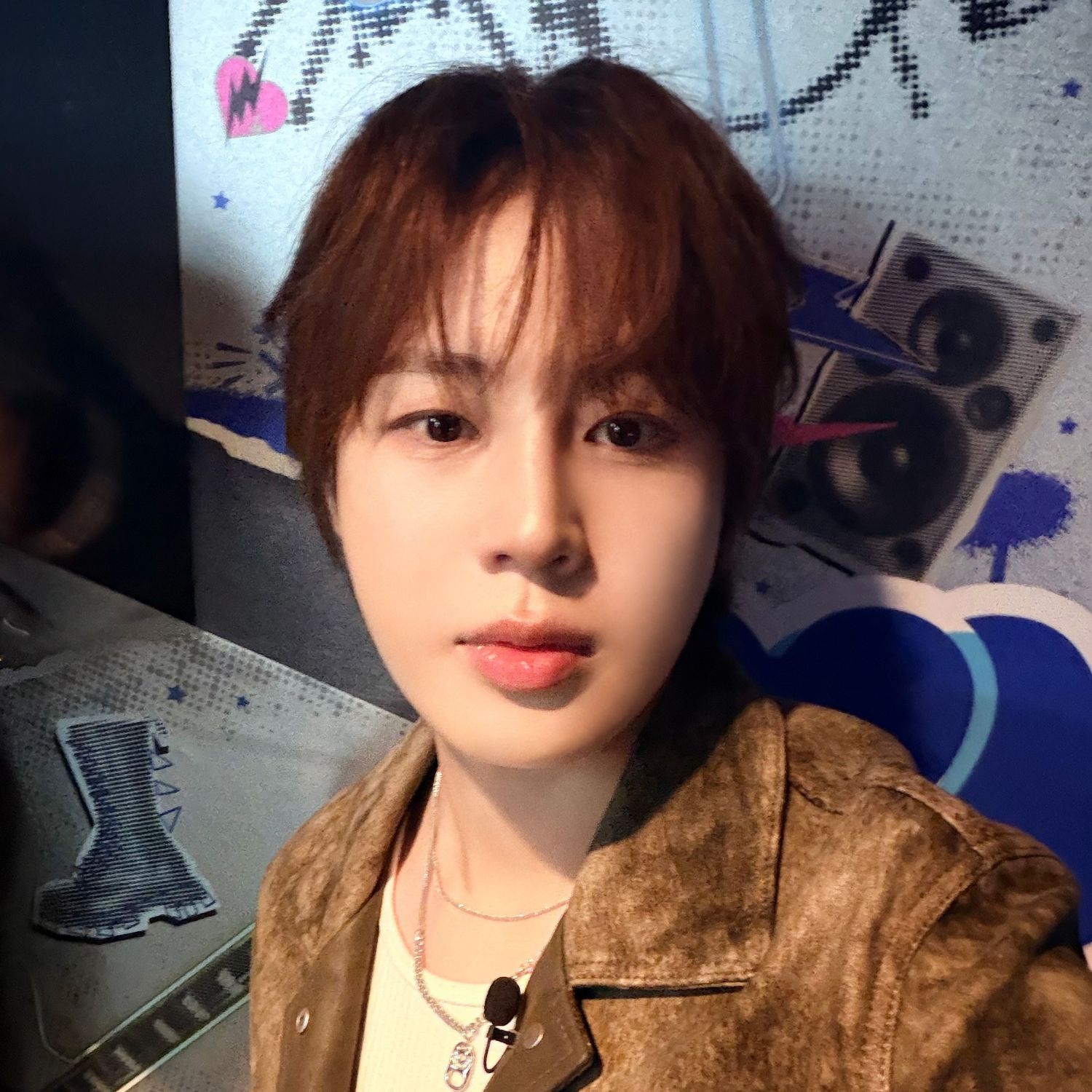 A moment captured by Ha Sungwoon's fan