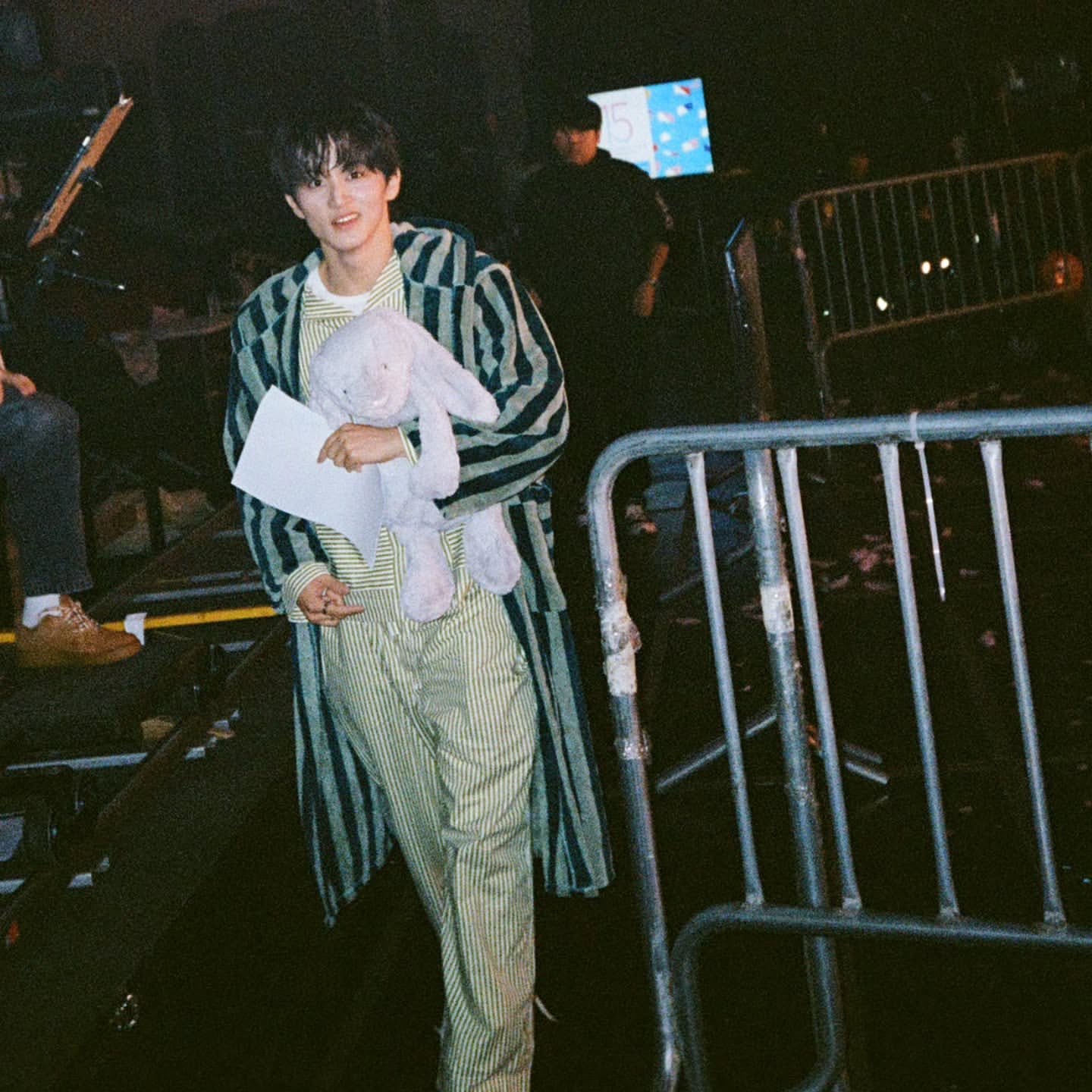 A moment captured by Mark (NCT 127, NCT DREAM)'s fan