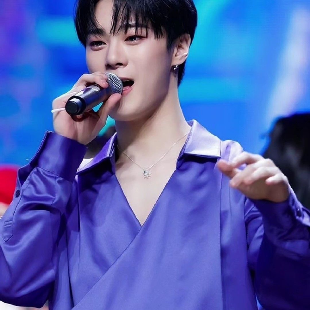 Latest photo of Moonbin (ASTRO)